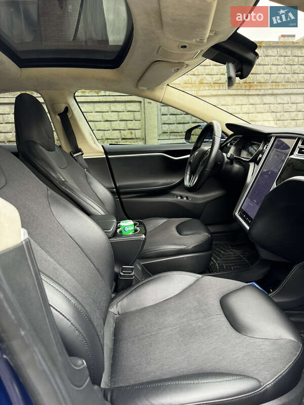 Лифтбек Tesla Model S 2016 в Львове фото 9 Лифтбек Tesla Model S 2016 в Львове