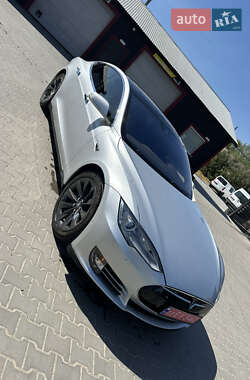 Ліфтбек Tesla Model S 2016 в 