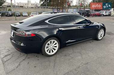 Ліфтбек Tesla Model S 2016 в 