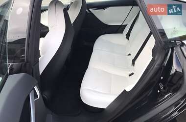 Лифтбек Tesla Model S 2019 в 