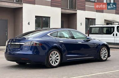 Лифтбек Tesla Model S 2017 в 