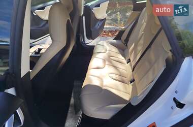 Ліфтбек Tesla Model S 2015 в 