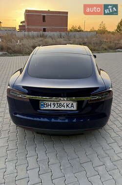 Ліфтбек Tesla Model S 2015 в 