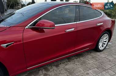 Лифтбек Tesla Model S 2018 в Луцке