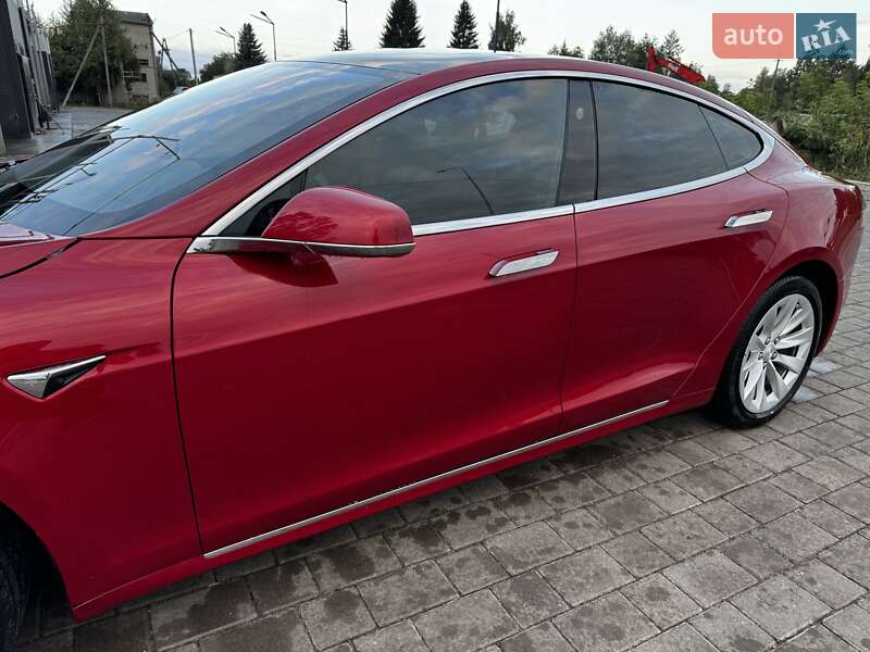 Лифтбек Tesla Model S 2018 в Луцке фото 6 Лифтбек Tesla Model S 2018 в Луцке