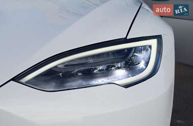 Ліфтбек Tesla Model S 2019 в 