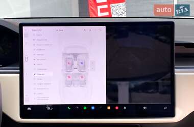 Ліфтбек Tesla Model S 2024 в 