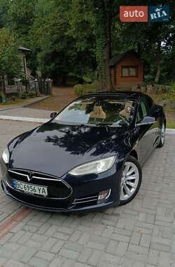 Лифтбек Tesla Model S 2013 в 