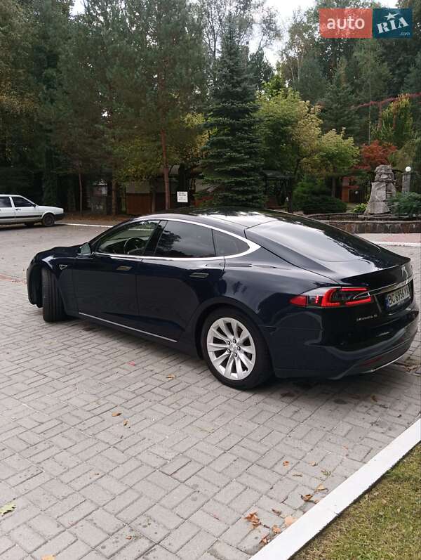 Лифтбек Tesla Model S 2013 в Дрогобыче