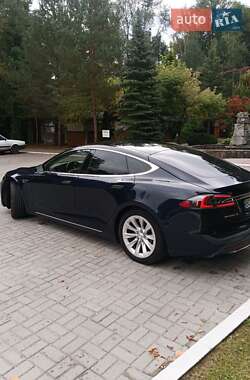 Лифтбек Tesla Model S 2013 в 