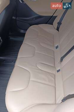 Лифтбек Tesla Model S 2013 в 