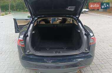 Лифтбек Tesla Model S 2013 в 
