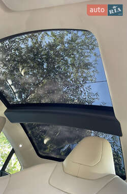 Ліфтбек Tesla Model S 2014 в 
