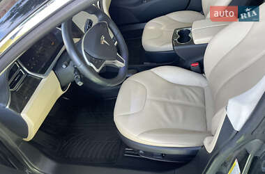 Ліфтбек Tesla Model S 2014 в 