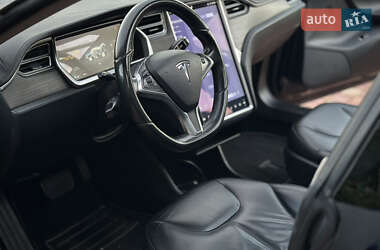 Лифтбек Tesla Model S 2014 в 