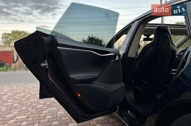 Лифтбек Tesla Model S 2014 в 