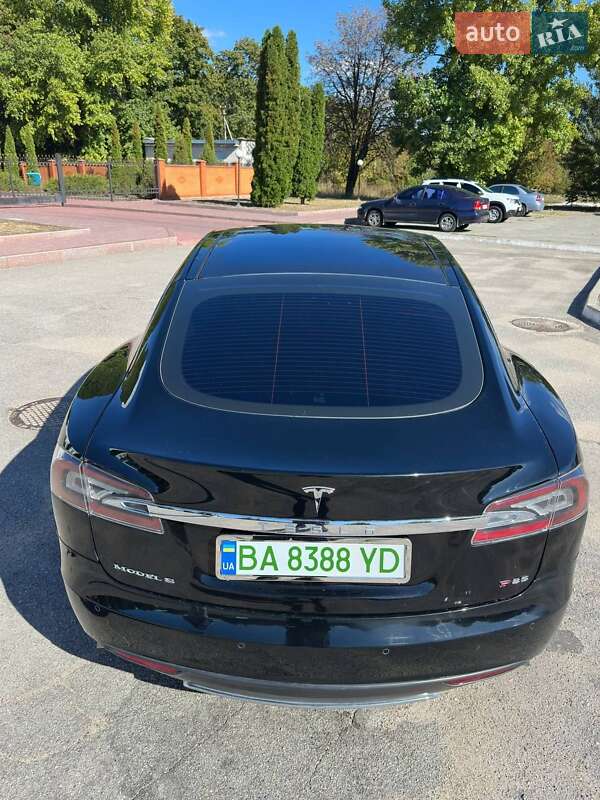 Ліфтбек Tesla Model S 2014 в Кропивницькому