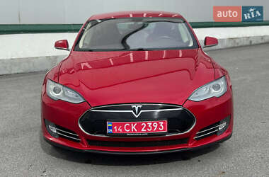Лифтбек Tesla Model S 2015 в 
