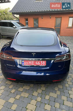 Ліфтбек Tesla Model S 2018 в 