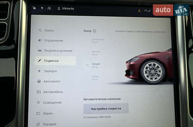Лифтбек Tesla Model S 2016 в 