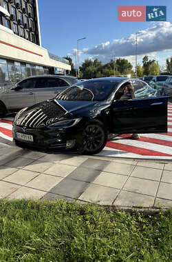 Ліфтбек Tesla Model S 2018 в Києві