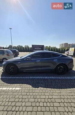 Ліфтбек Tesla Model S 2014 в 
