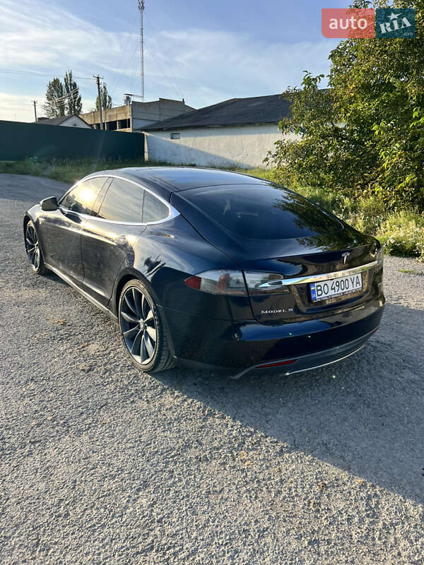 Лифтбек Tesla Model S 2013 в Тернополе