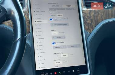 Лифтбек Tesla Model S 2018 в 