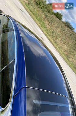 Ліфтбек Tesla Model S 2020 в 