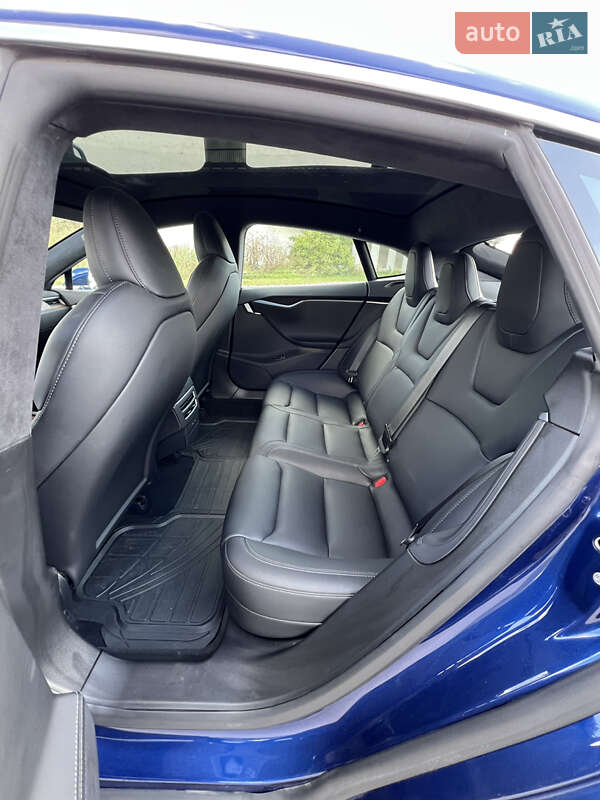 Ліфтбек Tesla Model S 2020 в Тернополі фото 19 Ліфтбек Tesla Model S 2020 в Тернополі