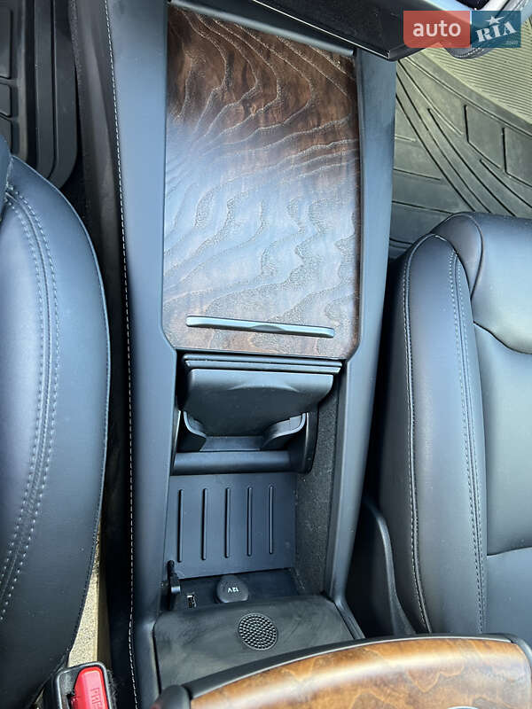 Ліфтбек Tesla Model S 2020 в Тернополі фото 23 Ліфтбек Tesla Model S 2020 в Тернополі