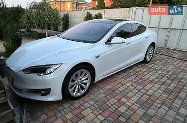Лифтбек Tesla Model S 2016 в Харькове