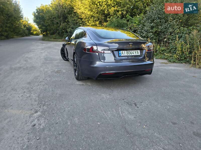 Лифтбек Tesla Model S 2021 в Фастове