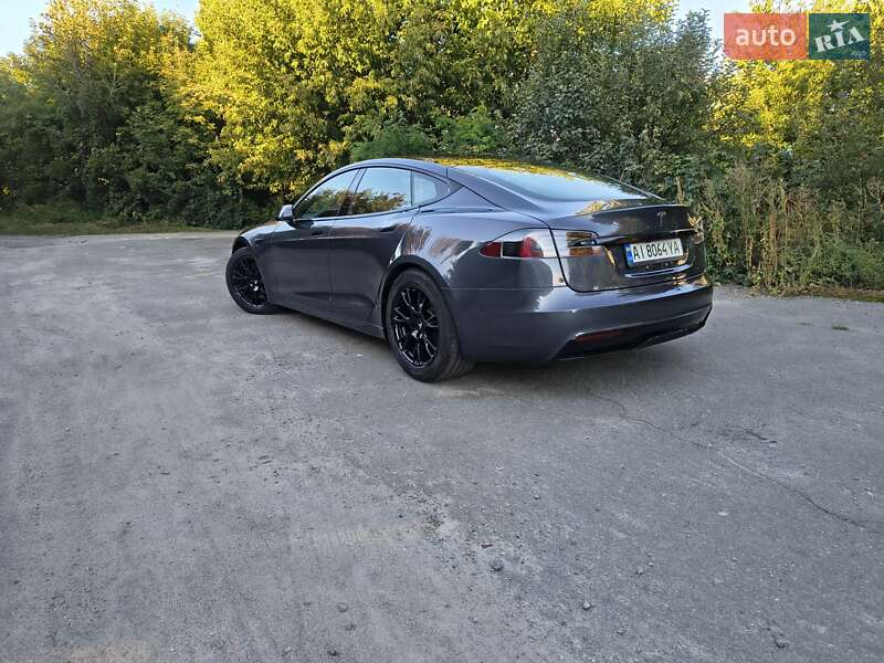 Лифтбек Tesla Model S 2021 в Фастове