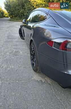 Ліфтбек Tesla Model S 2021 в 