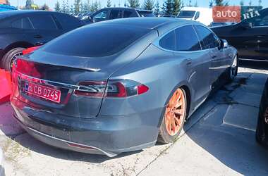 Лифтбек Tesla Model S 2013 в 
