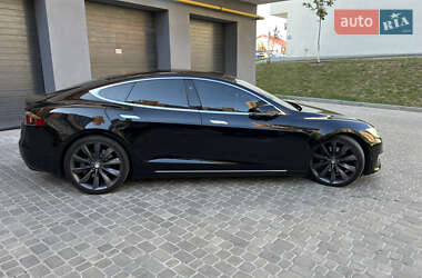 Ліфтбек Tesla Model S 2018 в 