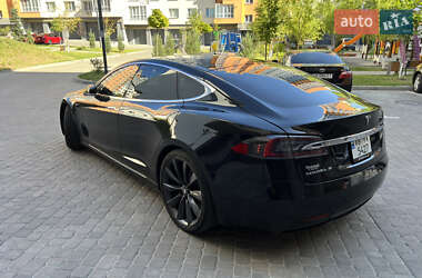 Ліфтбек Tesla Model S 2018 в 