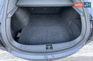 Ліфтбек Tesla Model S 2018 в 