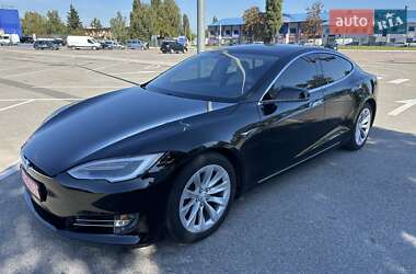 Лифтбек Tesla Model S 2017 в Житомире