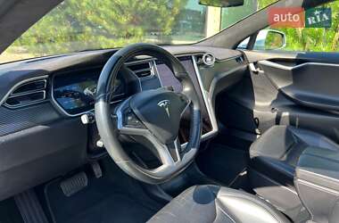 Лифтбек Tesla Model S 2016 в 