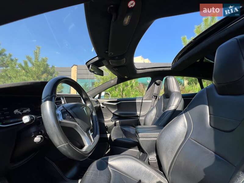 Лифтбек Tesla Model S 2016 в Хмельницком фото 22 Лифтбек Tesla Model S 2016 в Хмельницком