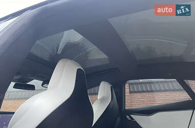 Лифтбек Tesla Model S 2018 в 
