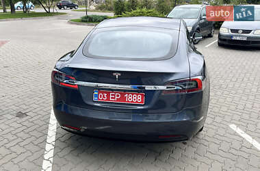 Лифтбек Tesla Model S 2017 в 