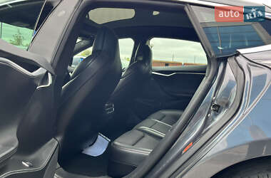 Лифтбек Tesla Model S 2017 в 