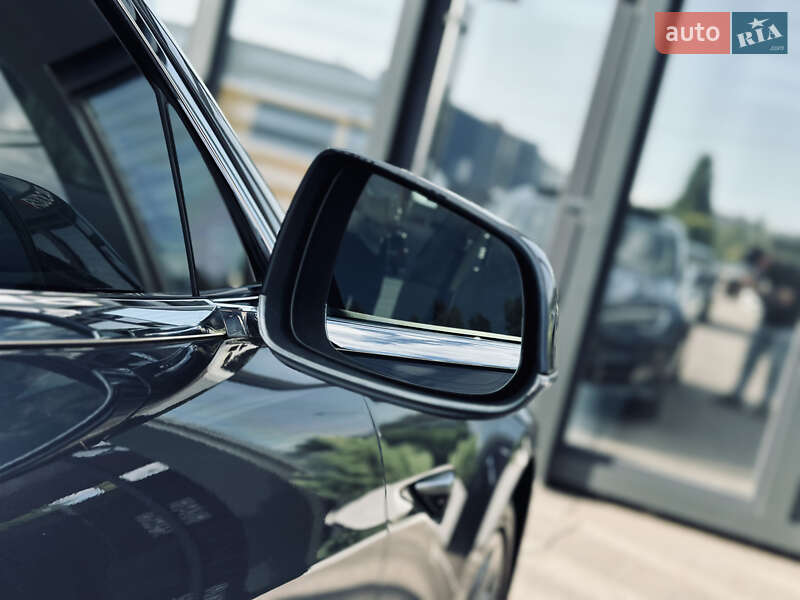 Ліфтбек Tesla Model S 2018 в Кременчуці