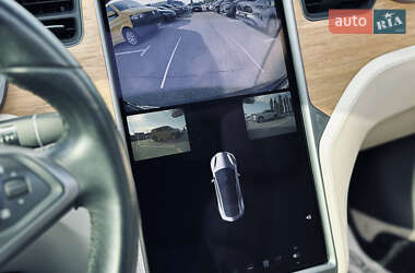 Лифтбек Tesla Model S 2018 в 