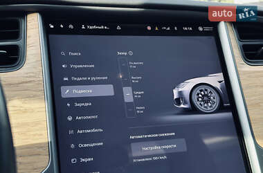 Лифтбек Tesla Model S 2018 в 