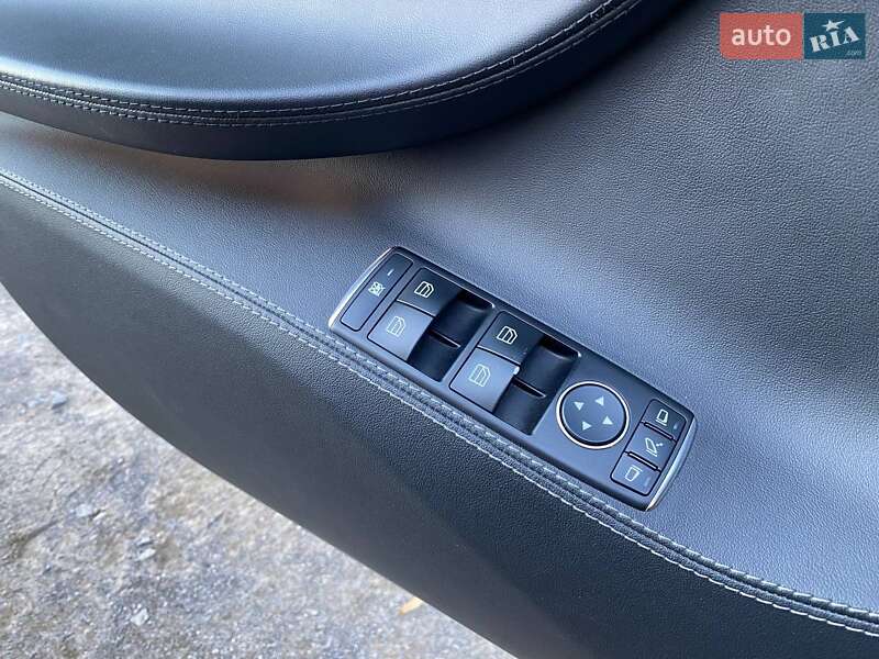 Ліфтбек Tesla Model S 2014 в Вінниці