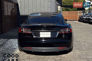 Ліфтбек Tesla Model S 2013 в 